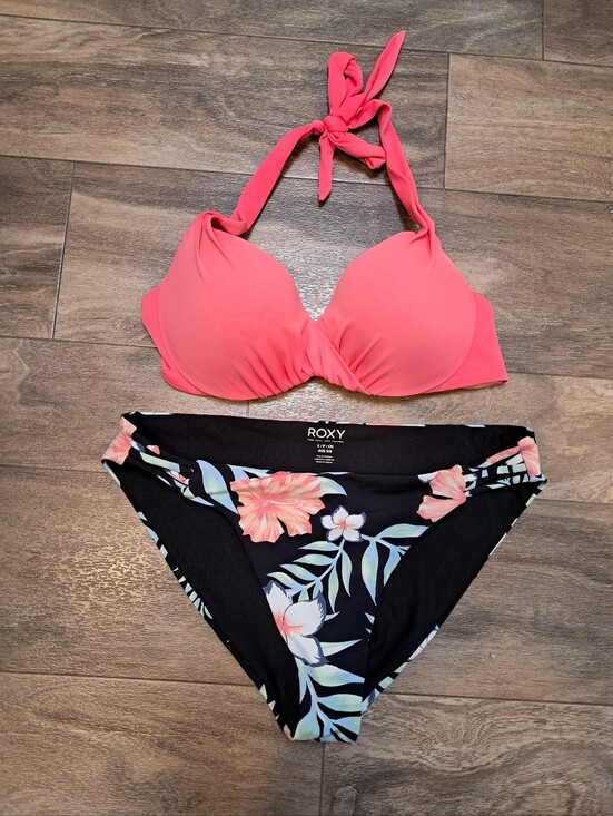 Roxy Other - Roxy And Victoria's Secret Bikini Swim Set